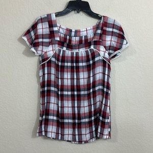 St. John’s Bay Women’s Red, Black and White Plaid Short Sleeve Shirt Size S.